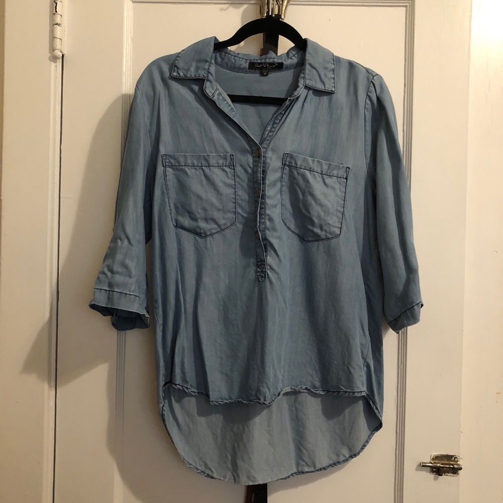 Size M Chambray Top